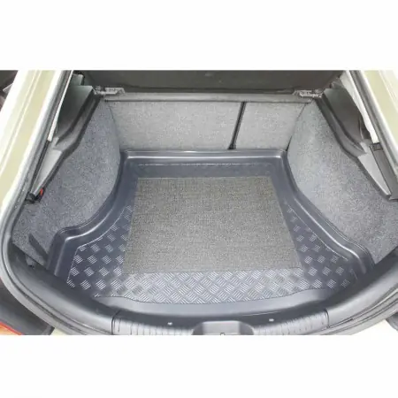 Ofertă de sezon Tavita de portbagaj Ford Mondeo III, caroserie Hatchback, fabricatie 2001 - 08.2007
